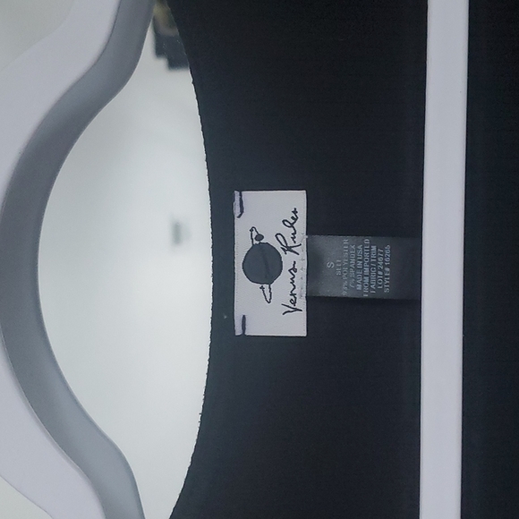 Long Black Duster with Pockets. - Picture 2 of 4